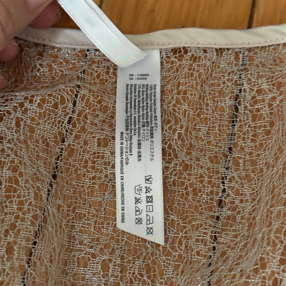 Champagne Lace Robe - Picture 8 of 10